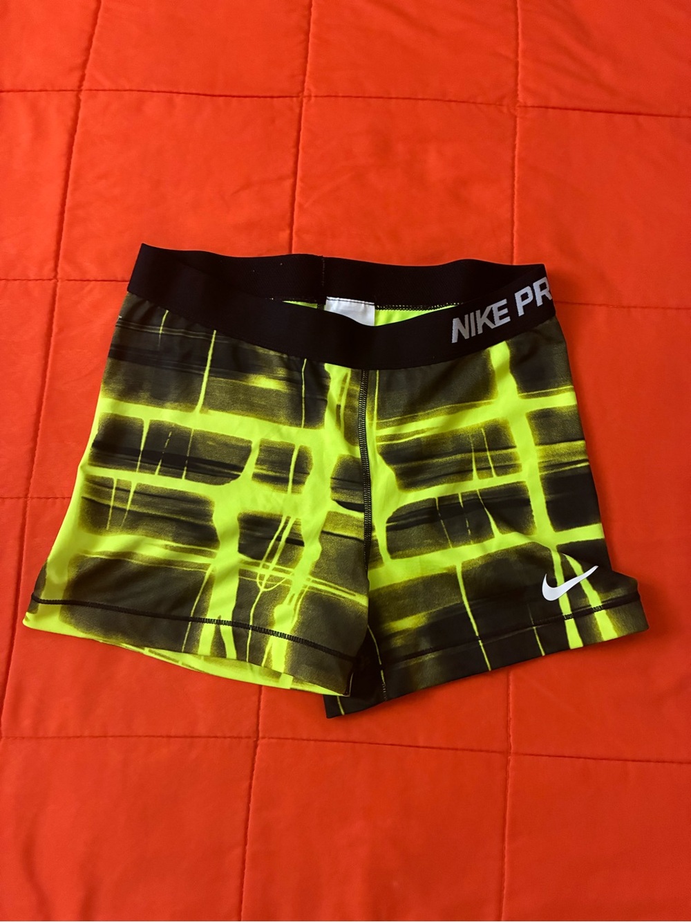 Nike Pro Shorts Womens Large Sportswear Gym & Running Casual